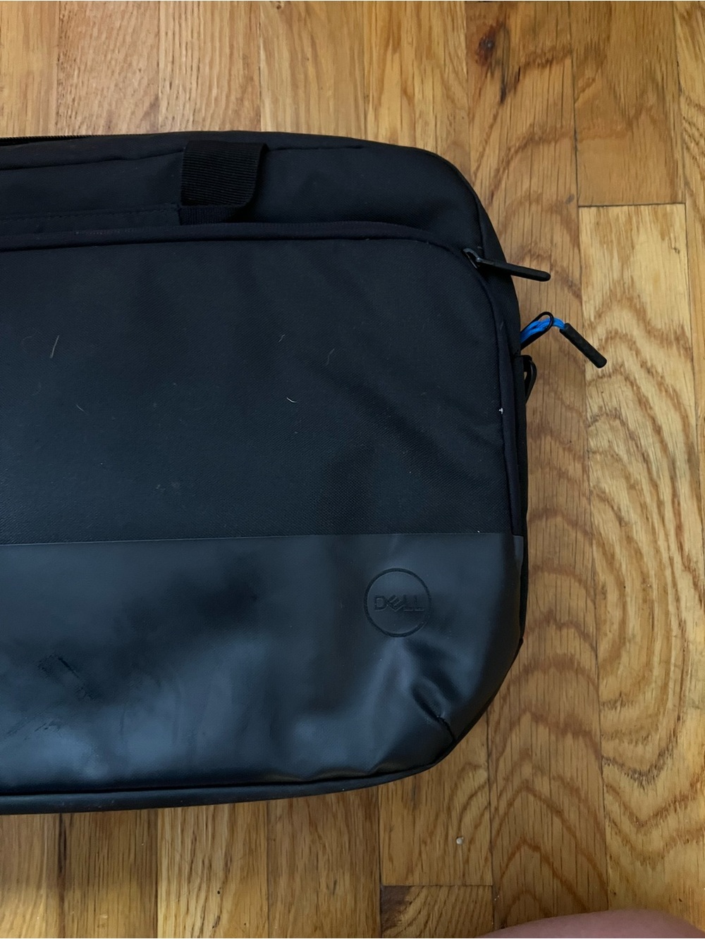 Dell Black Laptop Sleeve Bag, shoulder strap, and Amazon mouse